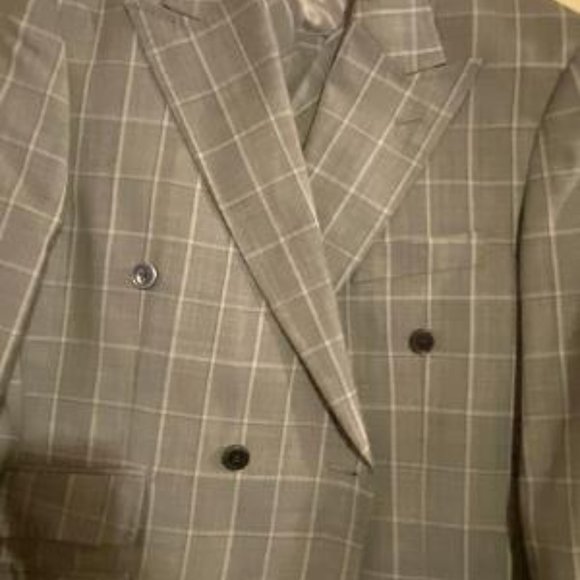 Tiglio Rosso 3 piece Gray plaid Suit - Picture 1 of 9